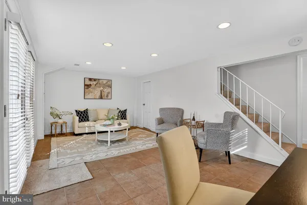 $3,300 | 6015 Ticonderoga Court, Burke, VA 22015