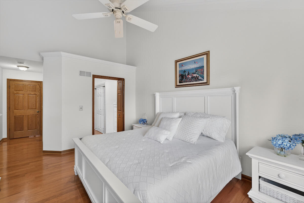 4258 91st Street Pleasant Prairie, WI 53142 - Photo 14 of 32 Main Floor Primary Bed