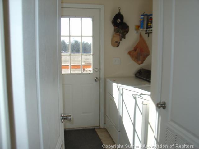5220 Co 5 Road Fairplay, CO 80440 - Photo 15 of 18 a bathroom with a shower