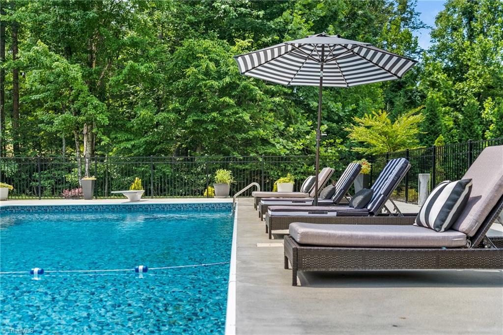 6323 Nesting Way Oak Ridge, NC 27310 - Photo 45 of 50