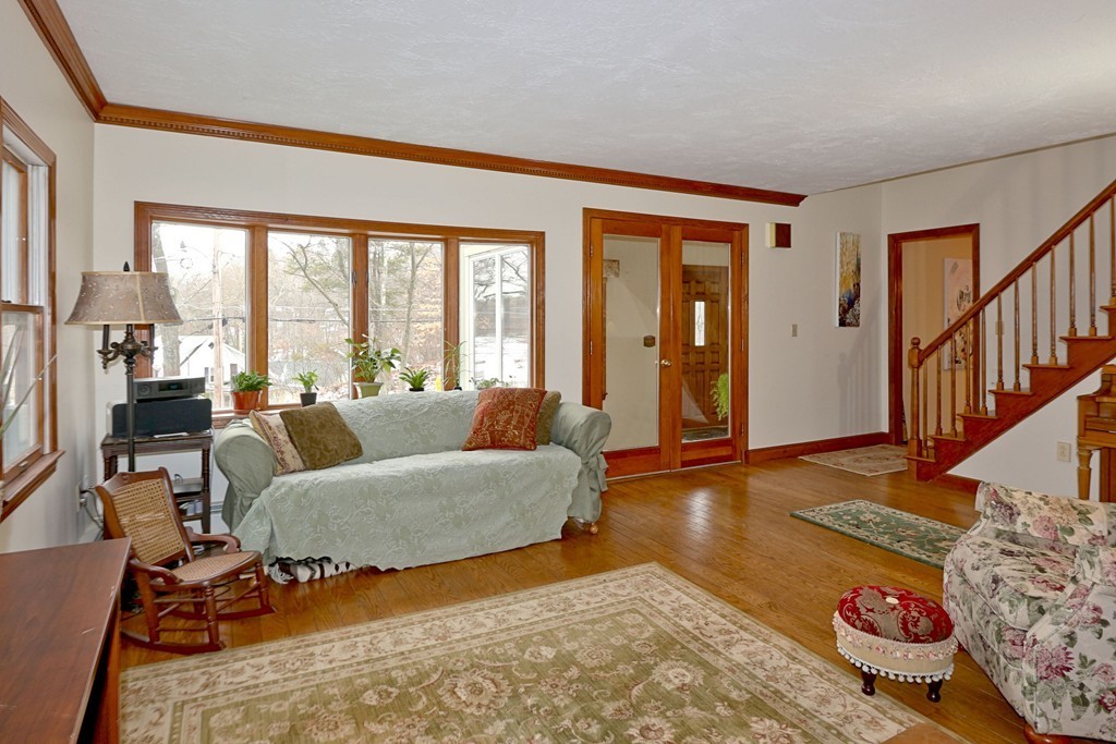 34 Pine Ridge Road Wayland, MA 01778 - Photo 4 of 15
