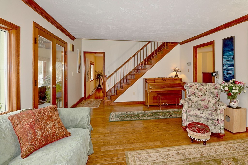 34 Pine Ridge Road Wayland, MA 01778 - Photo 5 of 15