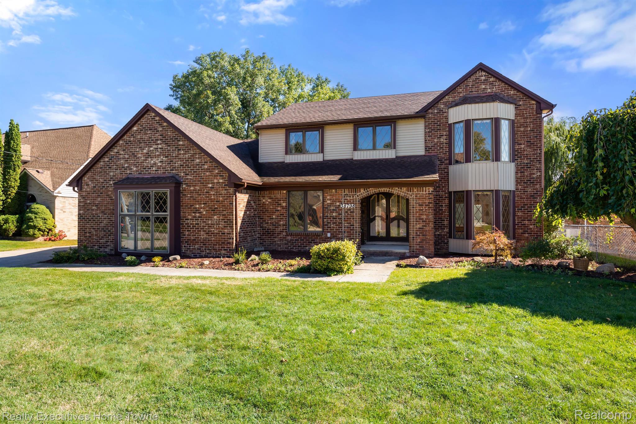 38798 Westchester Road Sterling Heights, MI 48310 - Photo 1 of 66 Gallery Image 1