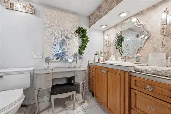 $699,999 | 183-185 Main Street, Belfast, ME 04915