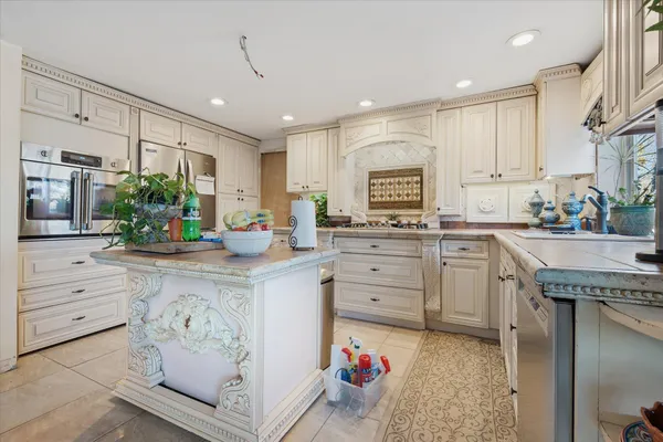 $699,999 | 183-185 Main Street, Belfast, ME 04915