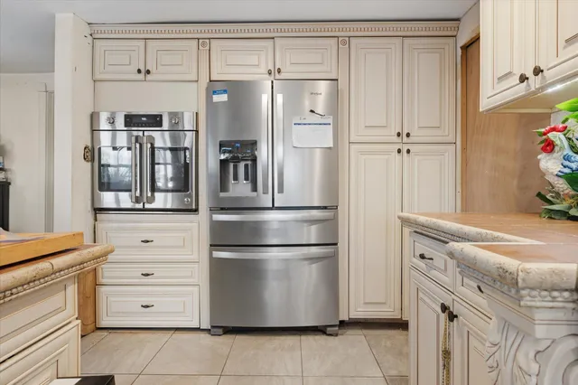 $779,999 | 183-185 Main Street, Belfast, ME 04915