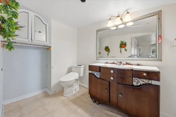 $699,999 | 183-185 Main Street, Belfast, ME 04915