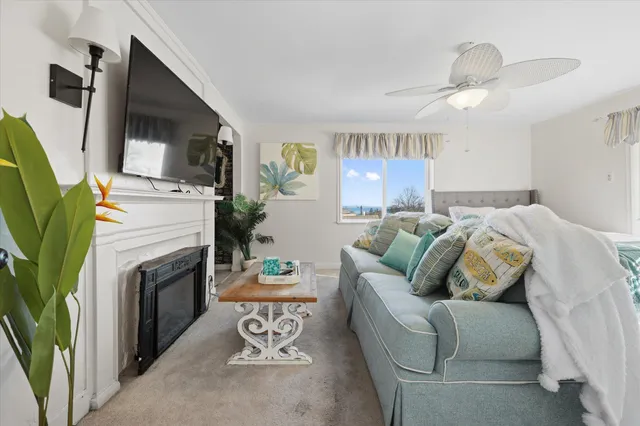 $779,999 | 183-185 Main Street, Belfast, ME 04915