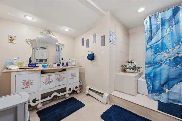 $699,999 | 183-185 Main Street, Belfast, ME 04915