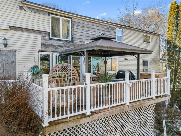 $699,999 | 183-185 Main Street, Belfast, ME 04915