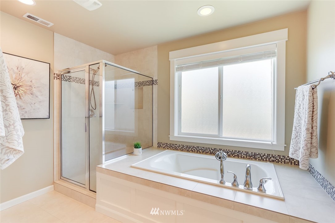 806 Mount Baker Avenue Northeast Renton, WA 98059 - Photo 22 of 33 Gallery Image 22