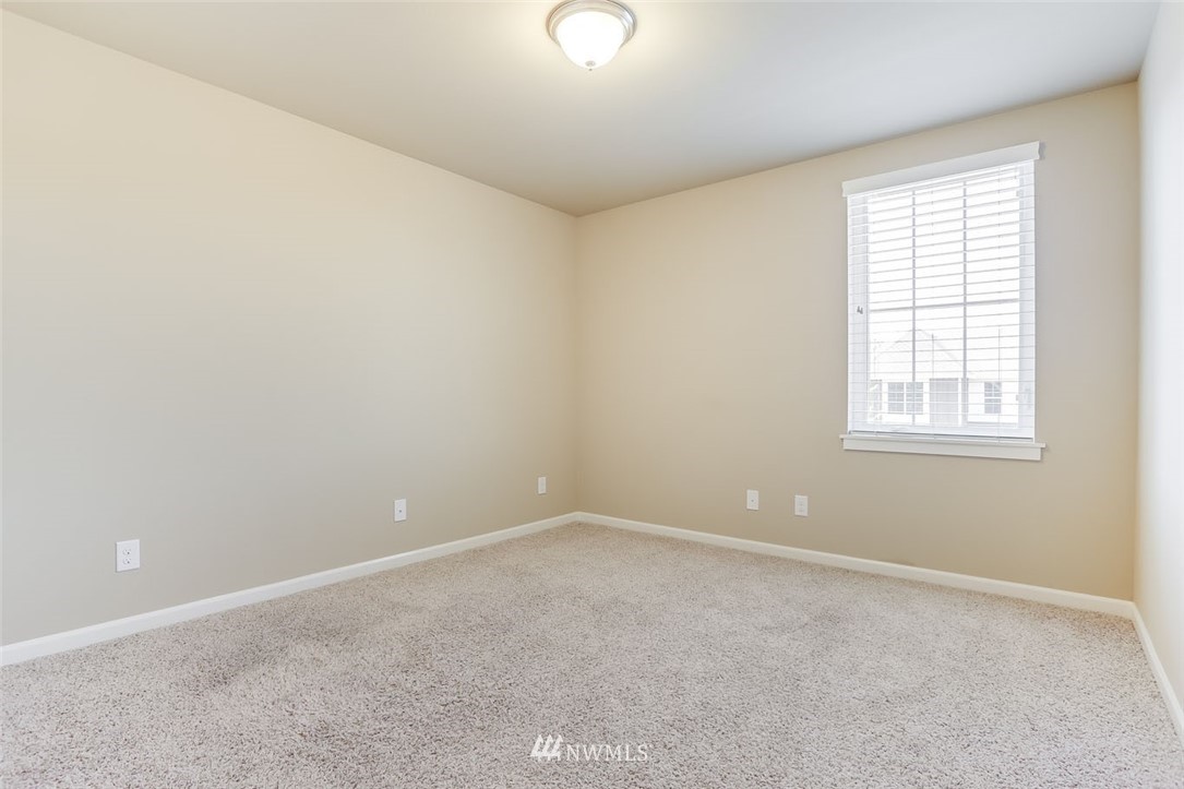 806 Mount Baker Avenue Northeast Renton, WA 98059 - Photo 24 of 33 Gallery Image 24