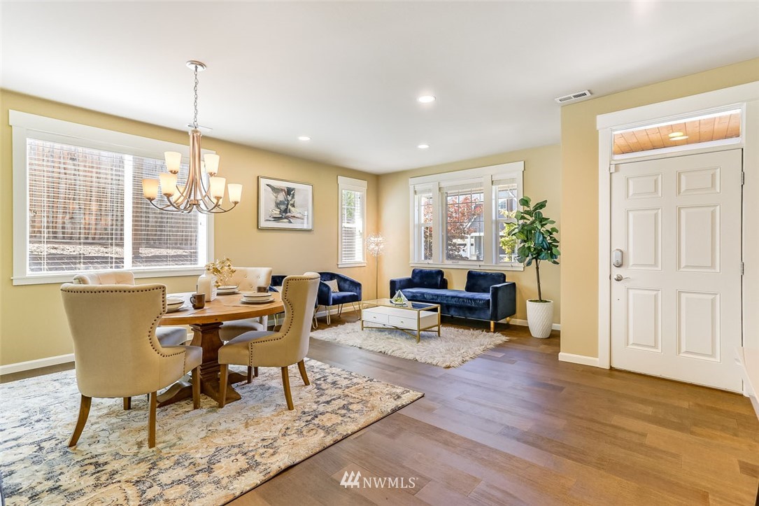 806 Mount Baker Avenue Northeast Renton, WA 98059 - Photo 5 of 33 Gallery Image 5