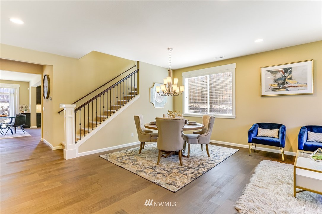 806 Mount Baker Avenue Northeast Renton, WA 98059 - Photo 6 of 33 Gallery Image 6