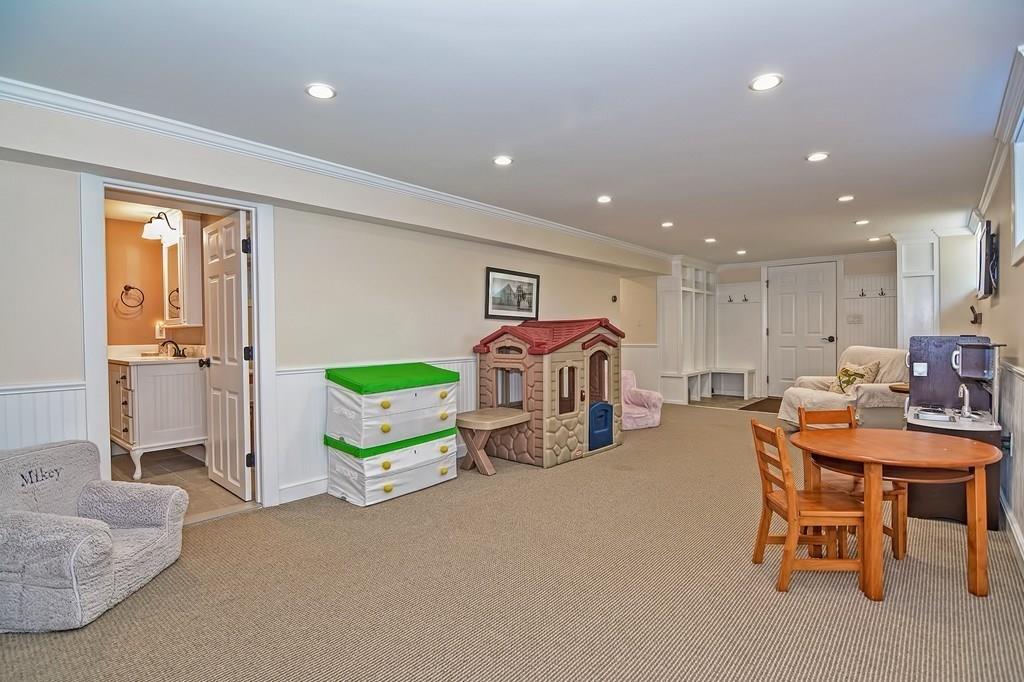 146 Paul Revere Road Needham, MA 02494 - Photo 19 of 25