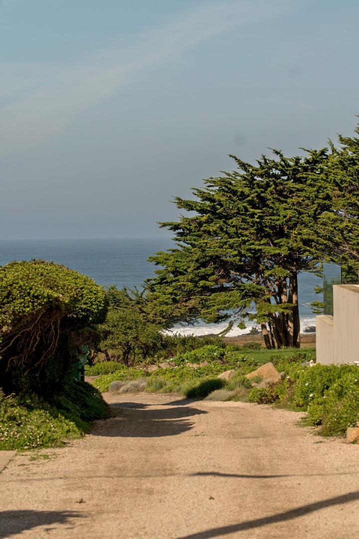 3011 Cormorant Road Pebble Beach, CA 93953 - Photo 29 of 37