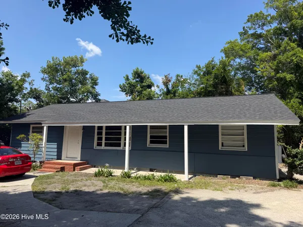 $2,300 | 106 Hawthorne Drive, Wilmington, NC 28403