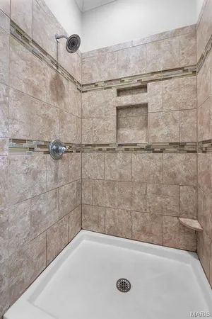 $625,000 | 2335 Brister Hill Drive, Cape Girardeau, MO 63701