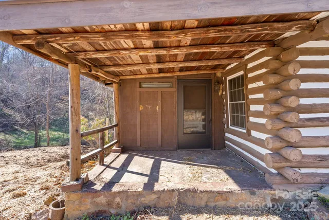 a view of an outdoor space