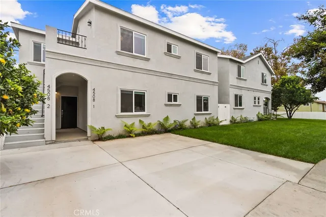 a front view of house with yard