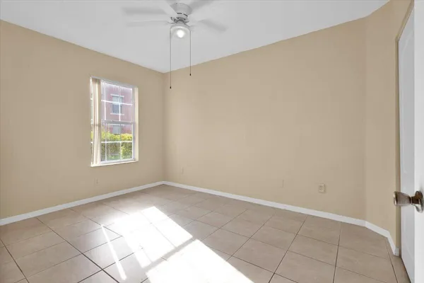 $235,000 | 120 Southwest Peacock Boulevard, Unit 11101, Port St. Lucie, FL 34986