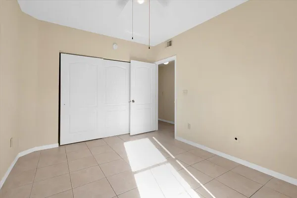 $235,000 | 120 Southwest Peacock Boulevard, Unit 11101, Port St. Lucie, FL 34986