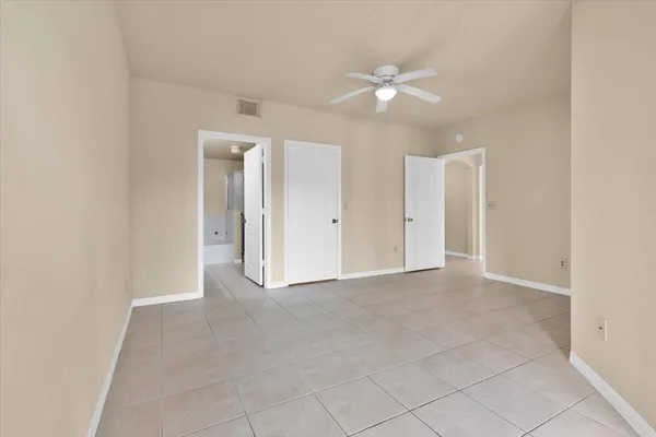 $235,000 | 120 Southwest Peacock Boulevard, Unit 11101, Port St. Lucie, FL 34986
