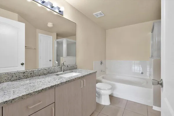 $235,000 | 120 Southwest Peacock Boulevard, Unit 11101, Port St. Lucie, FL 34986
