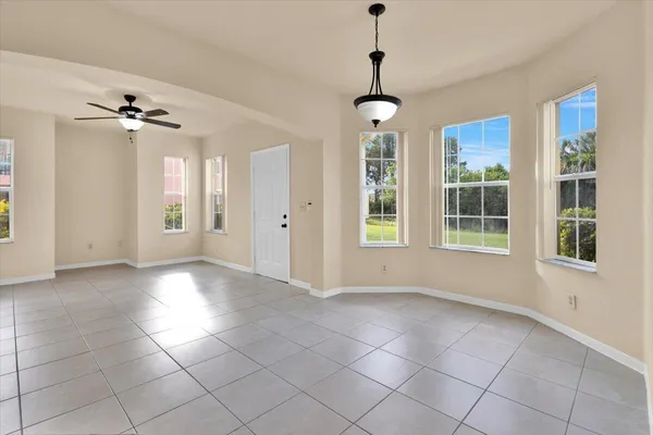 $235,000 | 120 Southwest Peacock Boulevard, Unit 11101, Port St. Lucie, FL 34986