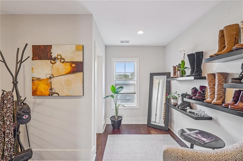 307 Canton Way Roswell, GA 30075 - Photo 14 of 28