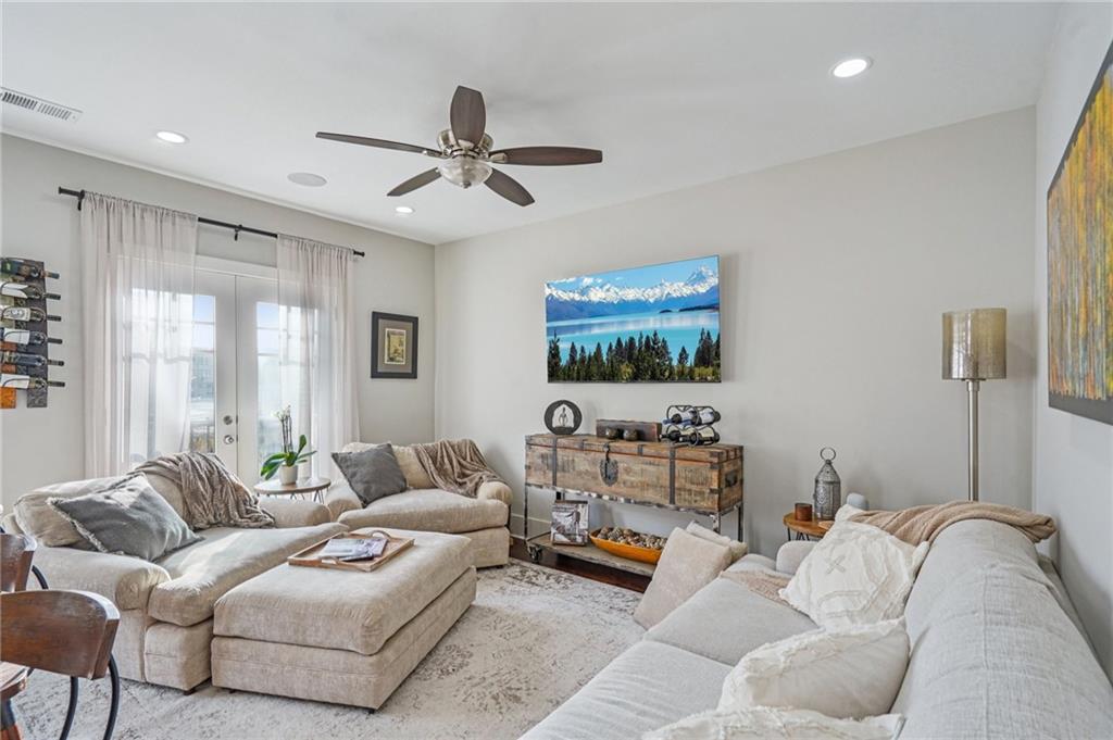 307 Canton Way Roswell, GA 30075 - Photo 3 of 28