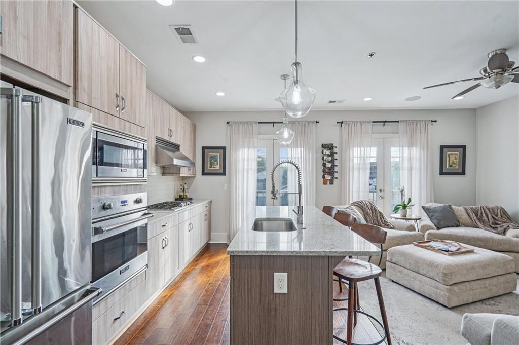 307 Canton Way Roswell, GA 30075 - Photo 7 of 28