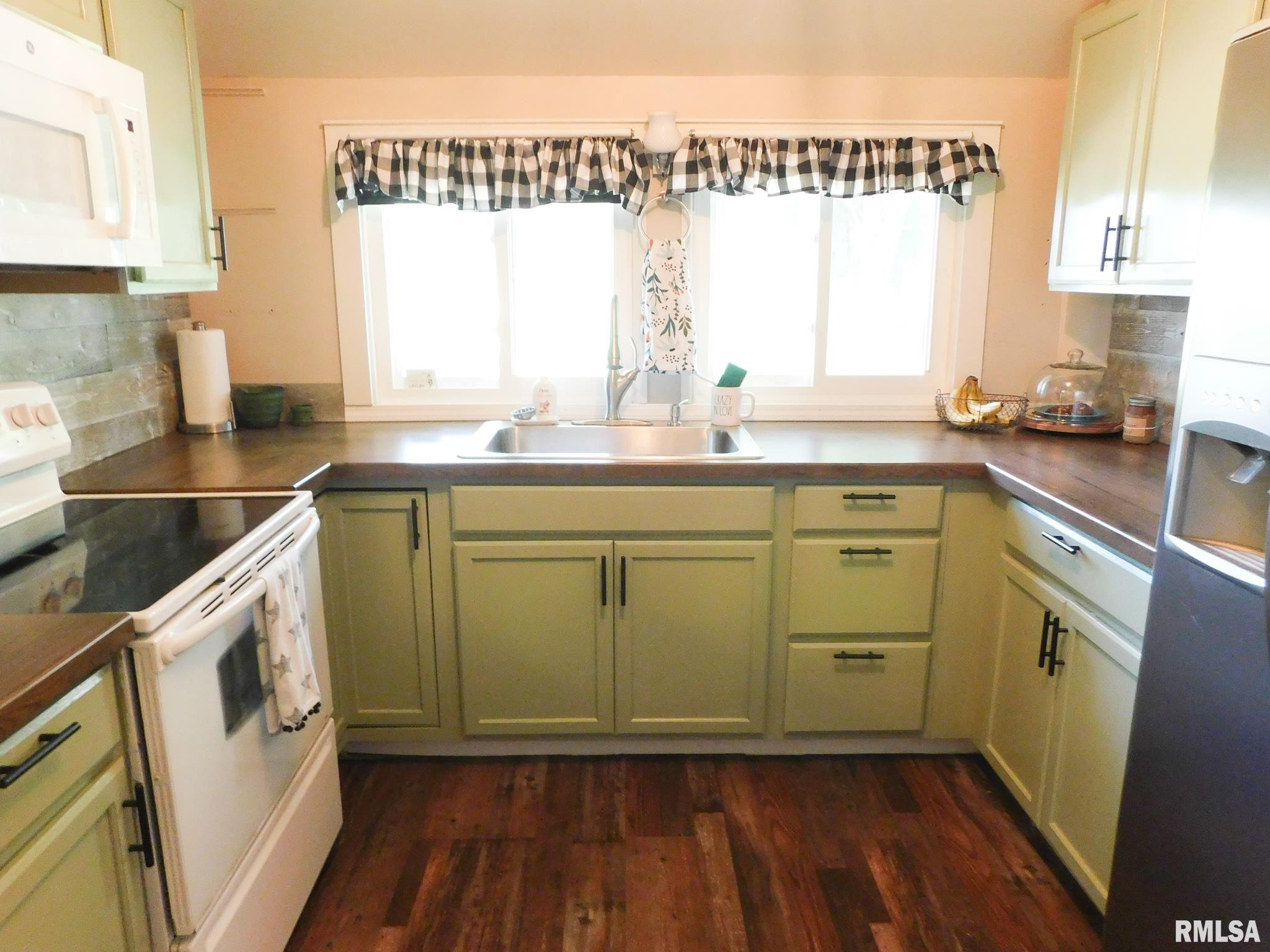 10713 South Strube Road Glasford, IL 61533 - Photo 17 of 49 Gallery Image 17