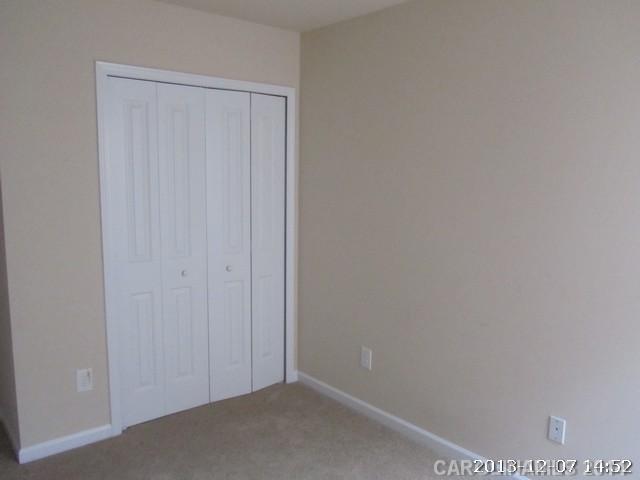 818 Rook Road Charlotte, NC 28216 - Photo 5 of 6