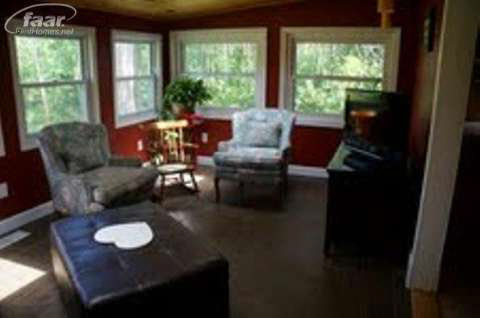 12359 White Lake Road Fenton, MI 48430 - Photo 5 of 26 20365309-4.JPG