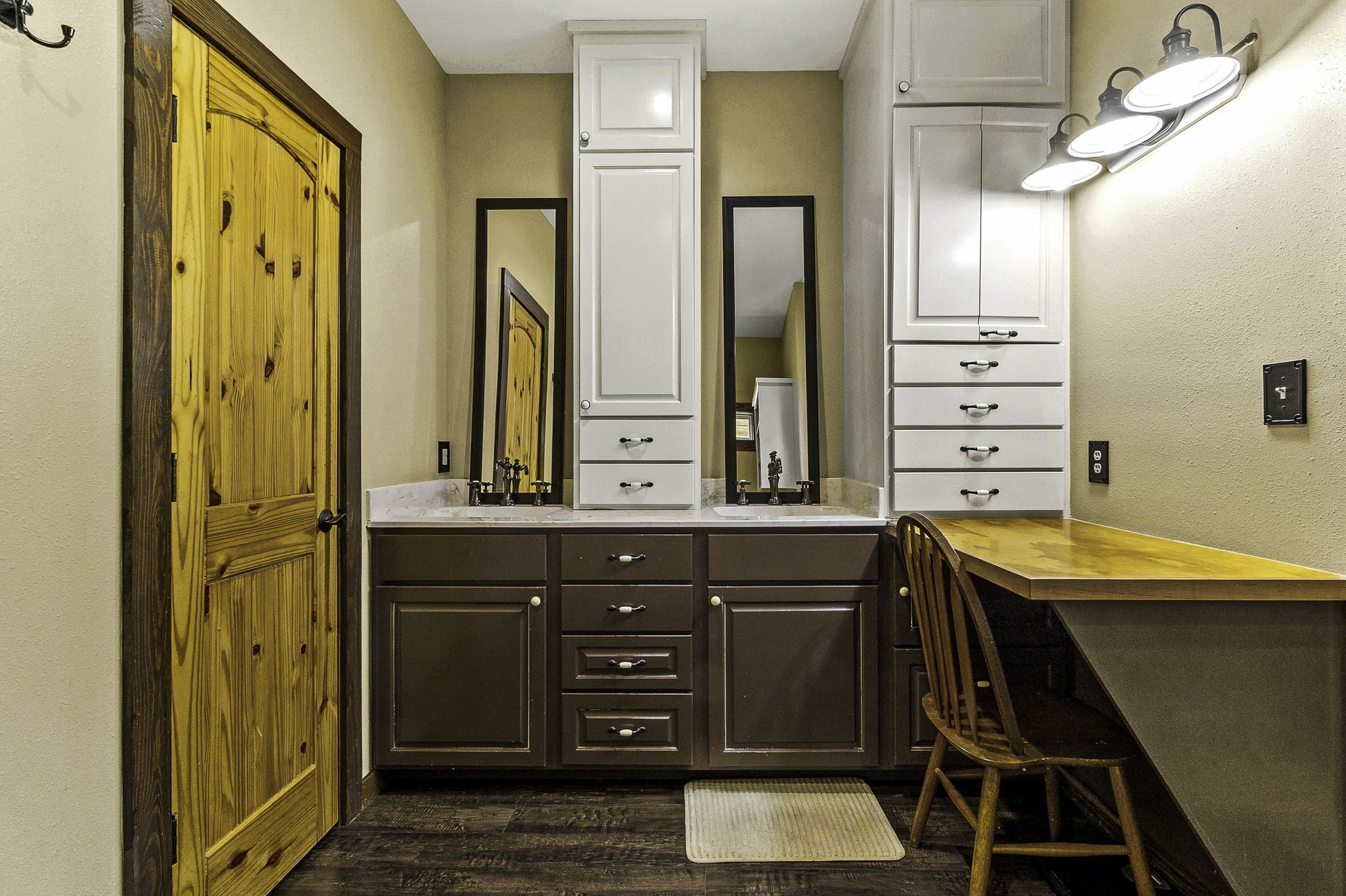 1034 Nursery Road Livingston, TX 77351 - Photo 22 of 47 primary bathroom