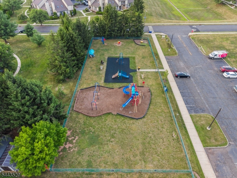 29 Brook Street Somerset, NJ 08873 - Photo 8 of 38