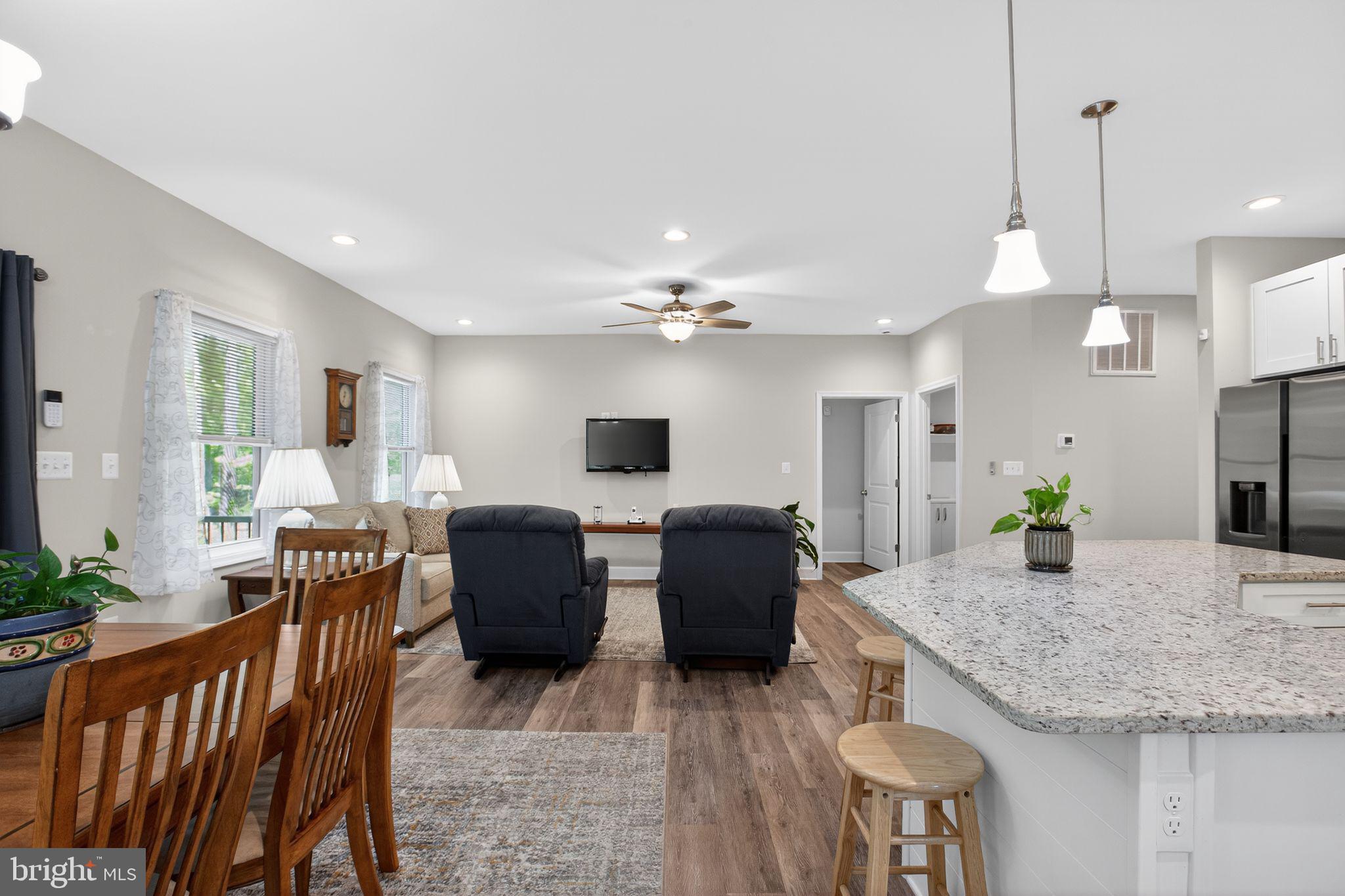 497 Circle Lane Colonial Beach, VA 22443 - Photo 3 of 20