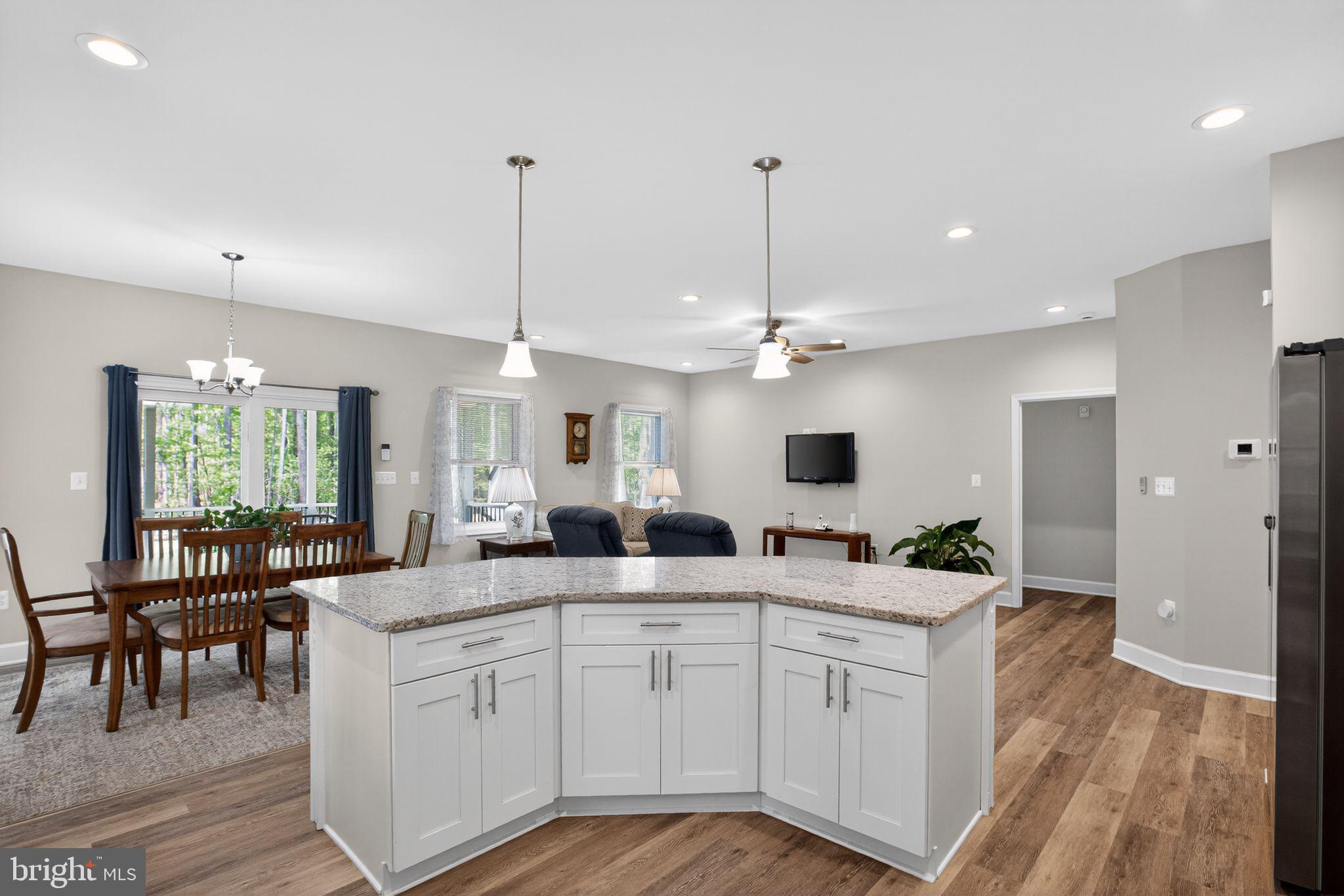 497 Circle Lane Colonial Beach, VA 22443 - Photo 8 of 20