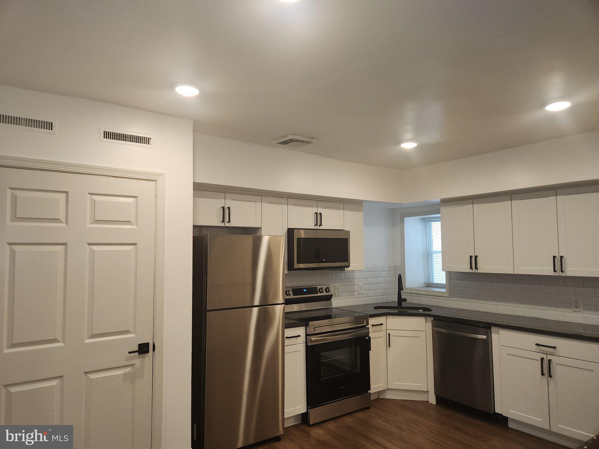 3856 Terrace Street Philadelphia, PA 19128 - Photo 16 of 43