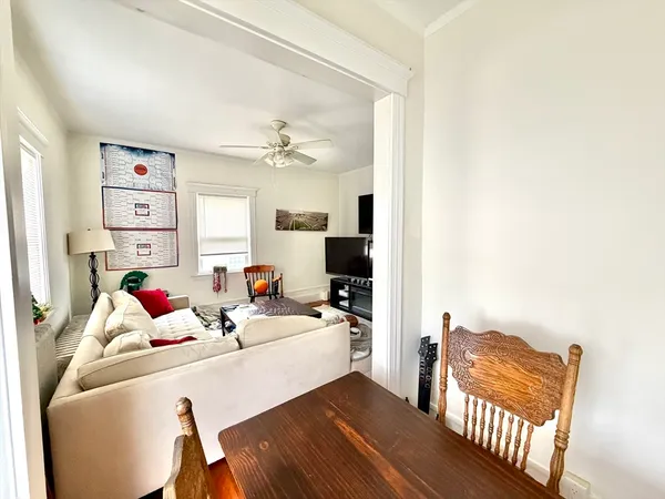 $4,900 | 18 Winslow Road, Unit 2, Brookline, MA 02446