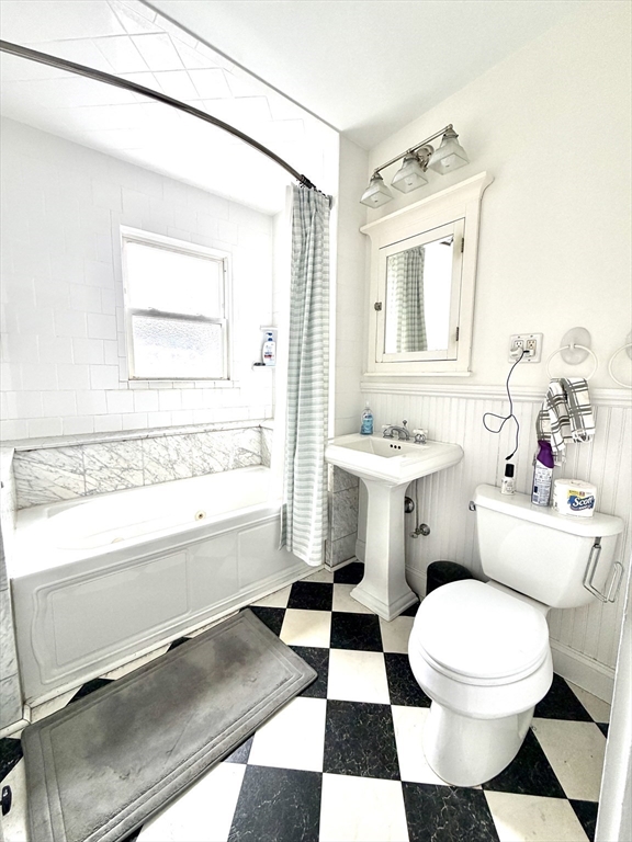 18 Winslow Road, Unit 2 Brookline, MA 02446 - Photo 5 of 12