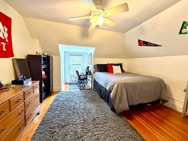 $4,900 | 18 Winslow Road, Unit 2, Brookline, MA 02446