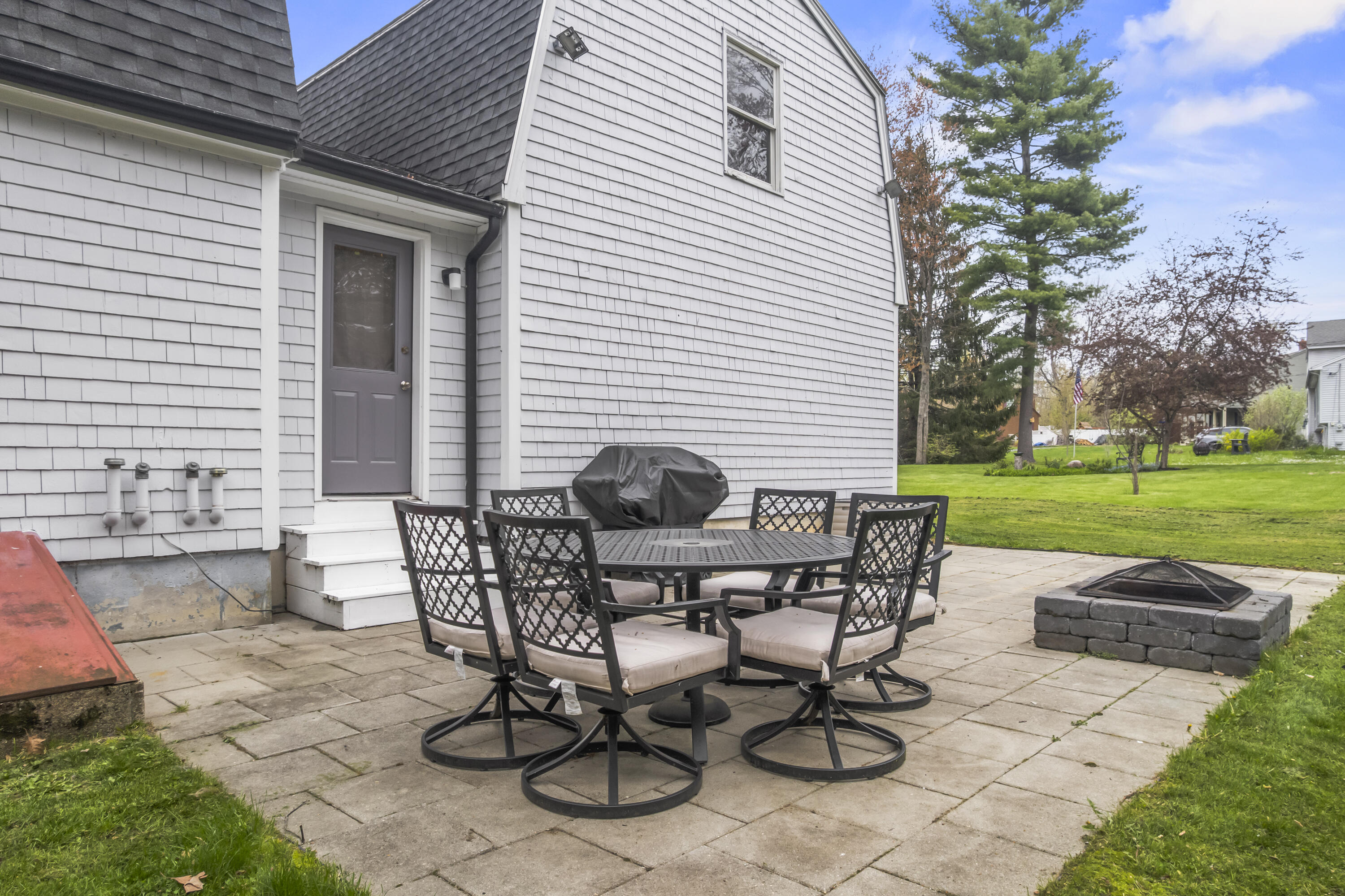 35 Buttonwood Road South Berwick, ME 03908 - Photo 37 of 45 2l 35 Buttonwood Rd