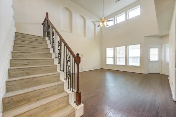 $2,550 | 16 Rose Desert Court, Manvel, TX 77578