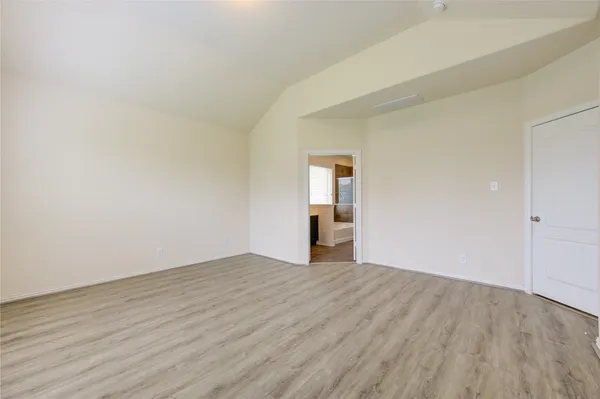 $2,550 | 16 Rose Desert Court, Manvel, TX 77578