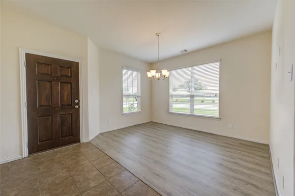 $2,550 | 16 Rose Desert Court, Manvel, TX 77578