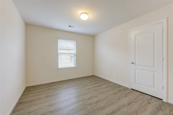 $2,550 | 16 Rose Desert Court, Manvel, TX 77578