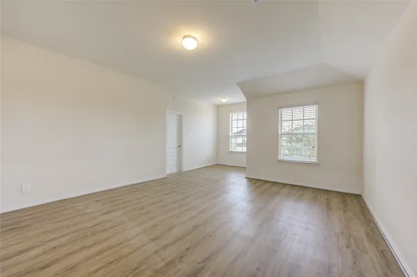 $2,550 | 16 Rose Desert Court, Manvel, TX 77578