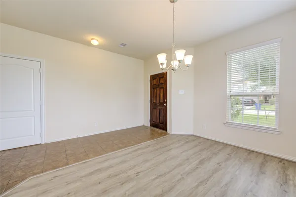 $2,550 | 16 Rose Desert Court, Manvel, TX 77578